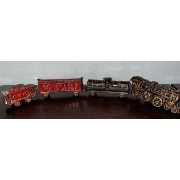 Antique Kilgore Cast Iron Toy Floor Train 4-piece set engine locomotive caboose
